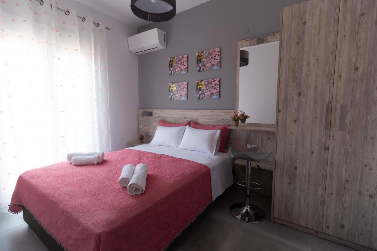 Golden Seaside 3 Apartment Nea Roda