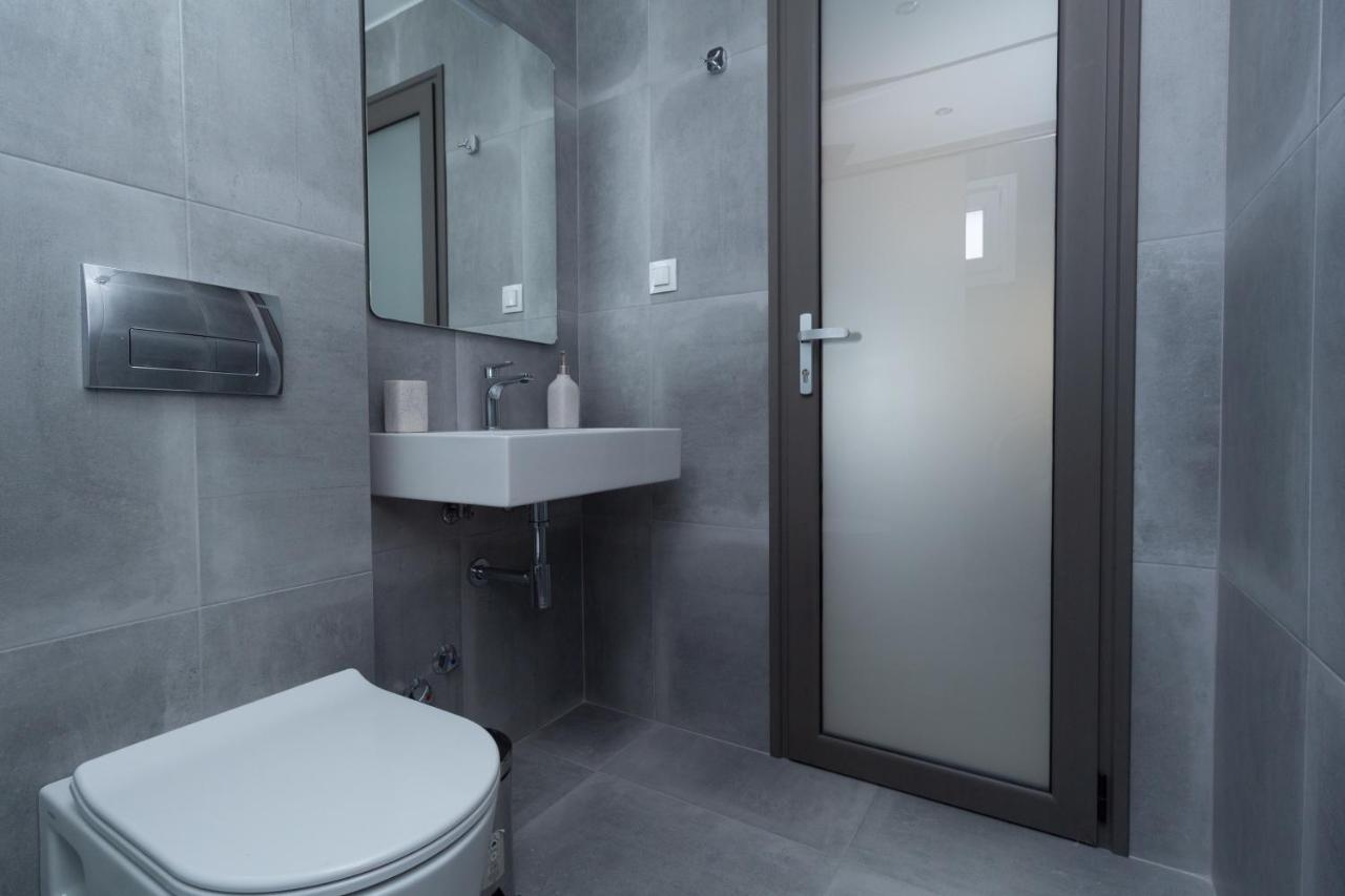 Apartment Golden Seaside 3 *
